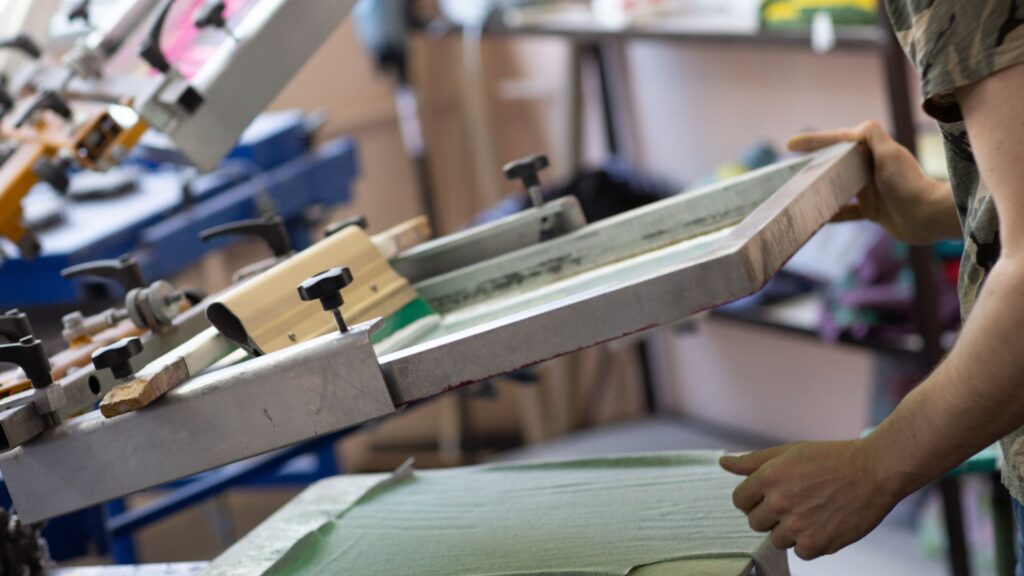 types-of-t-shirt-prints-dtg-printing t-shirt printing of sage green color